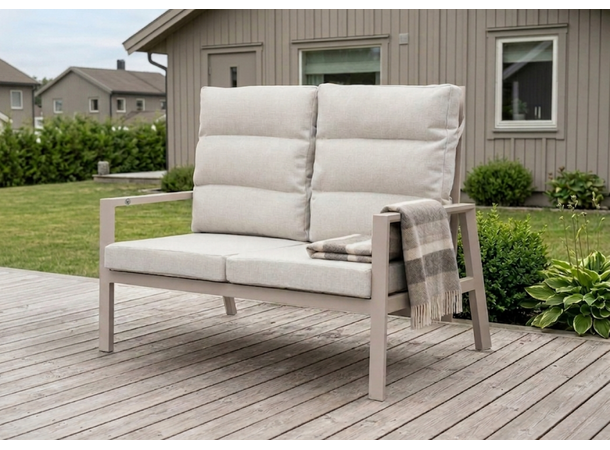 Lyngdal 2-seter recliner sofa Beige ramme, grå pute 